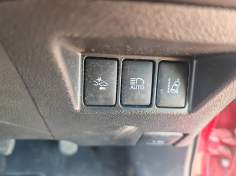 Toyota Yaris VVT-I ICON TECH 10