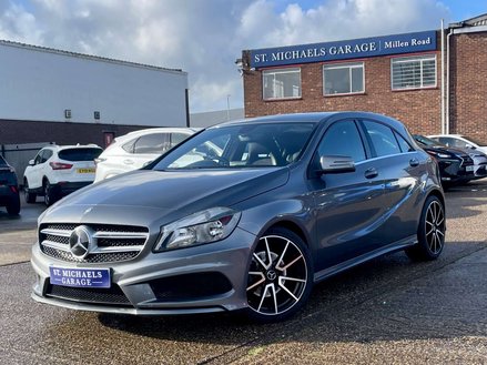 Mercedes-Benz A Class 1.8 A200 BlueEfficiency AMG Sport CDi Auto 5dr