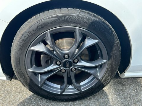 Ford Focus ST-LINE 9