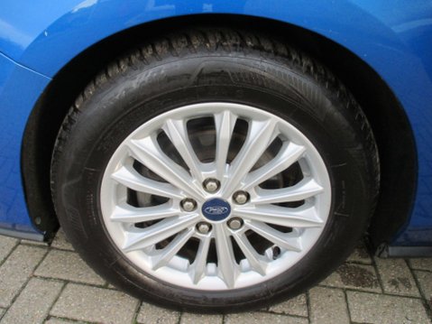 Ford Focus 1.0T EcoBoost Titanium Euro 6 (s/s) 5dr 13