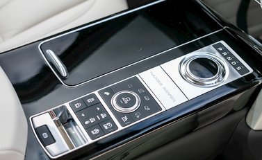 Land Rover Range Rover 4.4 SDV8 Autobiography 21