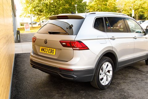 Volkswagen Tiguan Allspace LIFE TSI DSG 9