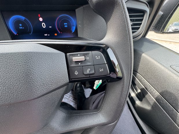 Toyota Proace MWB L2H1 (SOLD KH) Low Roof 3100 Air Con Sensors EURO 6 18