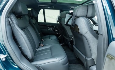 Land Rover Range Rover P530 SV 19