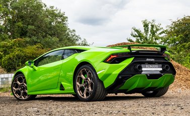 Lamborghini Huracan TECNICA 4