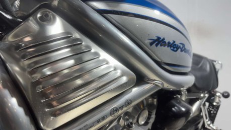 Harley-Davidson Street VROD VRSCR 2007 18K NEW MOT SERVICED RIDES WITHOUT FAULT 1130CC 38