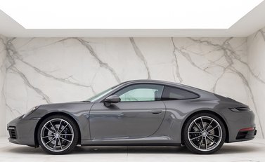 Porsche 911 Carrera S (992) 2