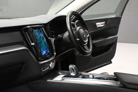 Volvo V60 2.0 V60 + B4 MHEV Auto 5dr 6