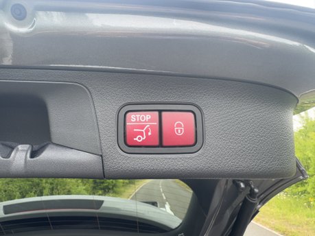 Mercedes-Benz EQA EQA 250 66KWH AMG Line Premium Auto Electric PAN ROOF/PARKTRONIC/SAT NAV 31