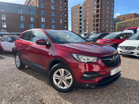 Vauxhall Grandland X SE.. 4 SERVICES .. 1 PREVIOUS KEEPER.. STUNNING EXAMPLE