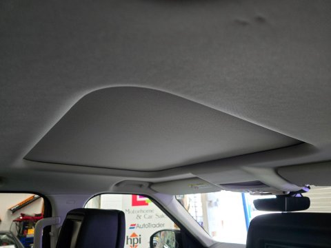 Land Rover Discovery 3.0 TD V6 HSE Luxury Auto 4WD Euro 6 (s/s) 5dr 20