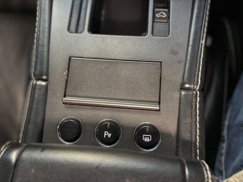 Aston Martin Vantage 4.3 Vantage V8 Auto 2dr ROADSTER 94