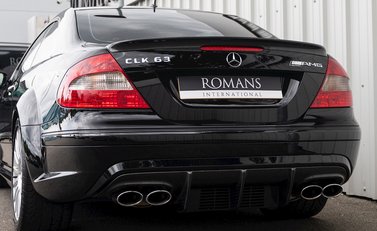 Mercedes-Benz CLK AMG Black Series 23