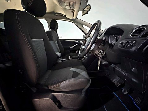 Ford S-Max ZETEC TDCI 13