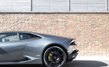 Lamborghini Huracan LP610-4 23