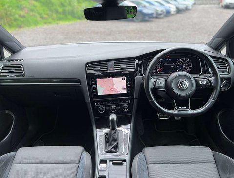 Volkswagen Golf 2.0 Golf R TSi 4Motion Semi-Auto 4WD 5dr 15