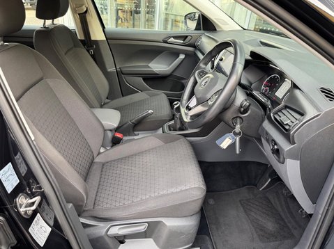 Volkswagen T-Cross SE TSI 15