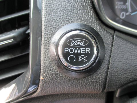 Ford Ecosport 1.0T EcoBoost Titanium 2WD Euro 5 (s/s) 5dr 35