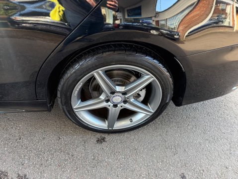 Mercedes-Benz C Class 2.1 C300dh AMG Line (Premium Plus) G-Tronic+ Euro 6 (s/s) 4dr 29