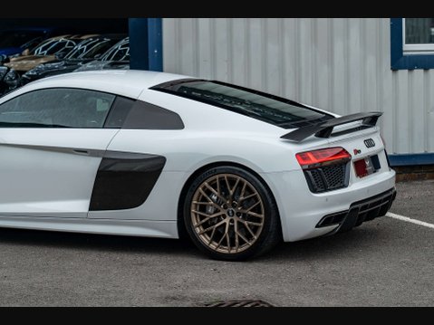Audi R8 5.2 R8+ Quattro V10 Semi-Auto 4WD 2dr 25