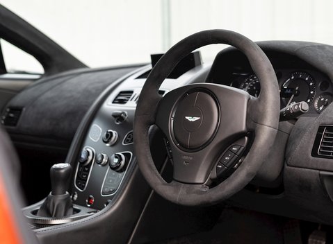 Aston Martin Vantage GT8 11
