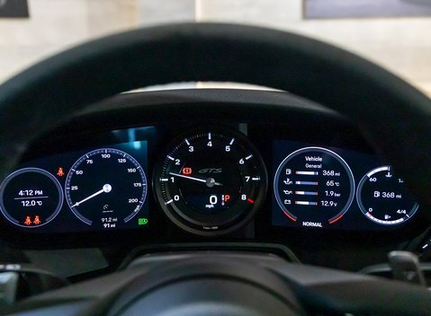 Porsche 911 (992) Carrera GTS 11