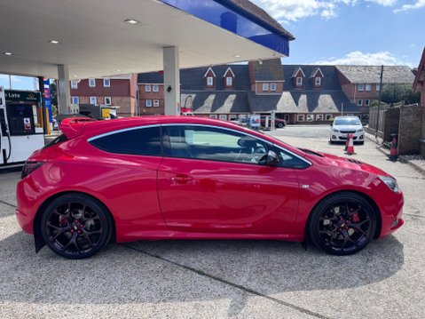 Vauxhall Astra GTC VXR 4