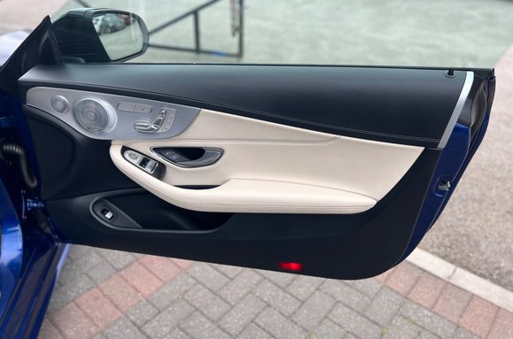 Mercedes-Benz C Class AMG C 43 4MATIC PREMIUM PLUS AUTO PAN ROOF 27