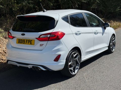 Ford Fiesta 1.5 Fiesta ST-2 T 5dr 26