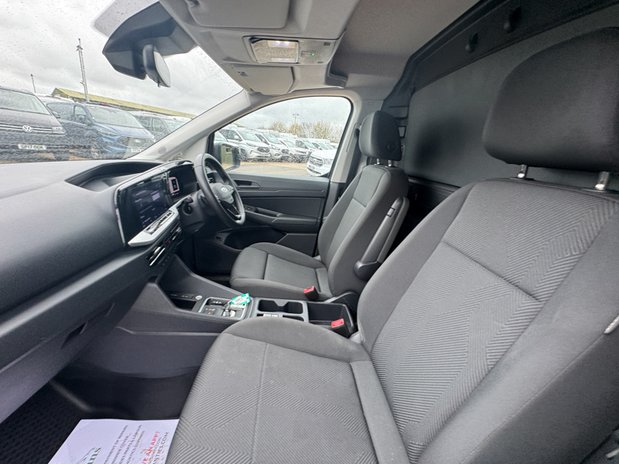 Ford Transit Connect AUTO LWB L2H1 Low Roof Trend 250 Air Con Nav PHEV EURO 6 13