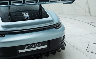 Porsche 911 GT3 RS (992) 33