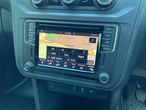 Volkswagen Caddy C20 TDI HIGHLINE 24