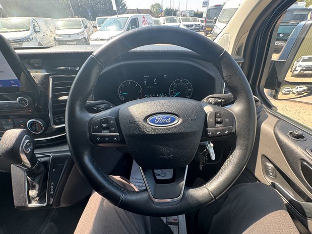 Ford Transit Custom AUTO Crew Cab SWB L1H1 320 Sport Air Con Camera Nav NO VAT SELECT 20