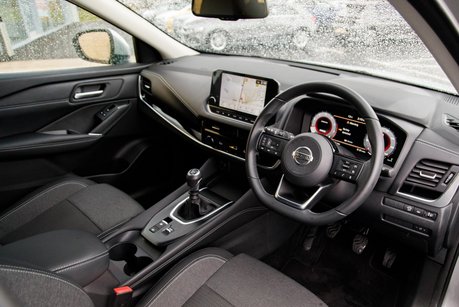 Nissan Qashqai DIG-T N-CONNECTA MHEV