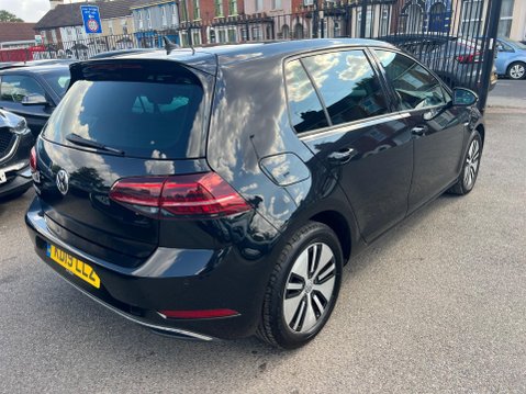 Volkswagen Golf 35.8kWh e-Golf Auto 5dr 6