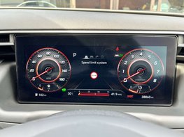 Hyundai TUCSON 1.6 Tucson Premium TGDi HEV Auto 5dr 21