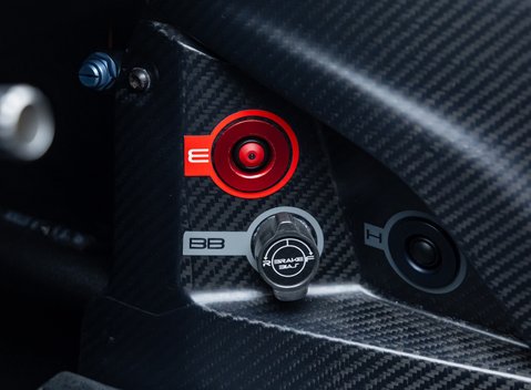 Bac Mono R 18