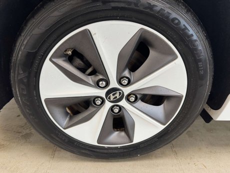 Hyundai IONIQ IONIQ Premium BEV 5dr 9