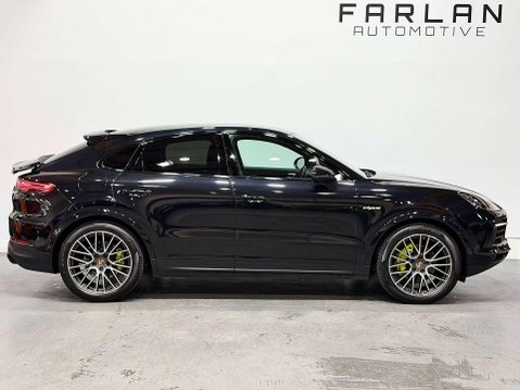 Porsche Cayenne 3.0 V6 E-Hybrid 14.1kWh Coupe 5dr Petrol Plug-in Hybrid TiptronicS 4WD Euro 16