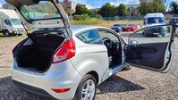 Ford Fiesta 1.0T EcoBoost Zetec Euro 5 (s/s) 3dr 26