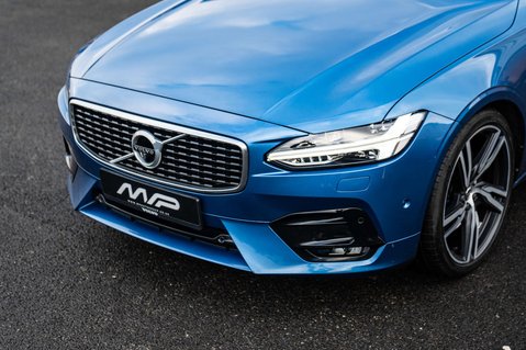 Volvo V90 2.0 V90 R-Design+ D5 PowerPulse AWD Auto 4WD 5dr 21