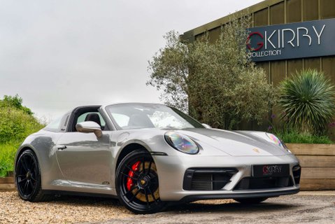 Porsche 911 Targa 4 GTS PDK 1