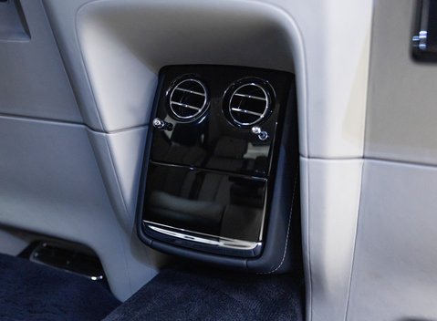 Rolls-Royce Phantom VIII EWB 44