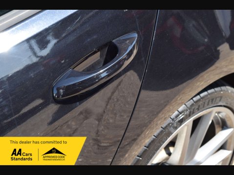 Volkswagen Golf 2.0 Golf R TSi 4WD 5dr 18