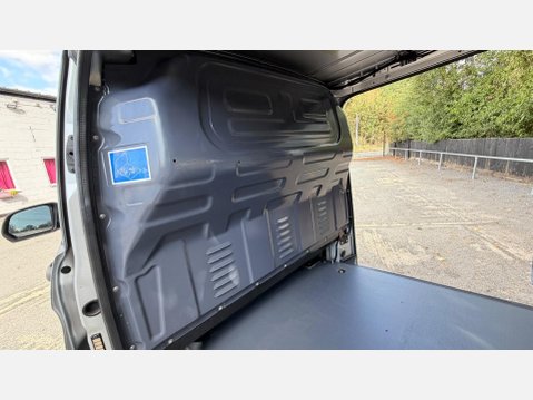 Mercedes-Benz Vito 116 PREMIUM L1 42