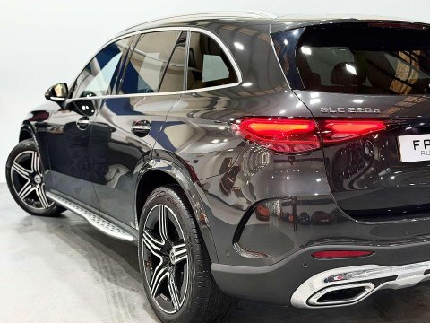 Mercedes-Benz GLC 2.0 GLC220dh MHEV AMG Line (Premium) SUV 5dr Diesel Hybrid G-Tronic+ 4MATIC 24