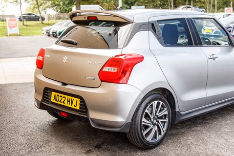 Suzuki Swift SZ5 DUALJET MHEV 7