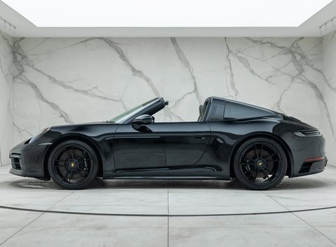 Porsche 911 Targa 4 GTS (992) 6
