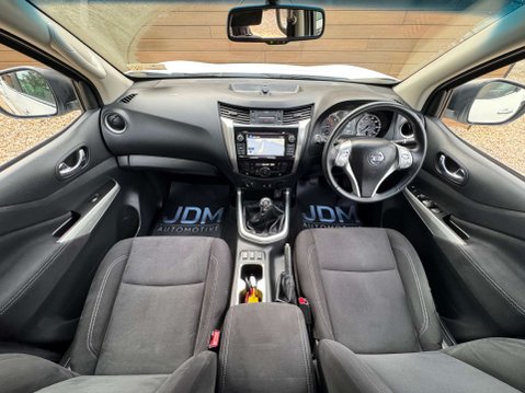 Nissan Navara 2.3 Navara N-Connecta dCi 4WD 5dr 28