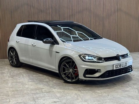 Volkswagen Golf 2.0 Golf R TSi Semi-Auto 4WD 5dr 8